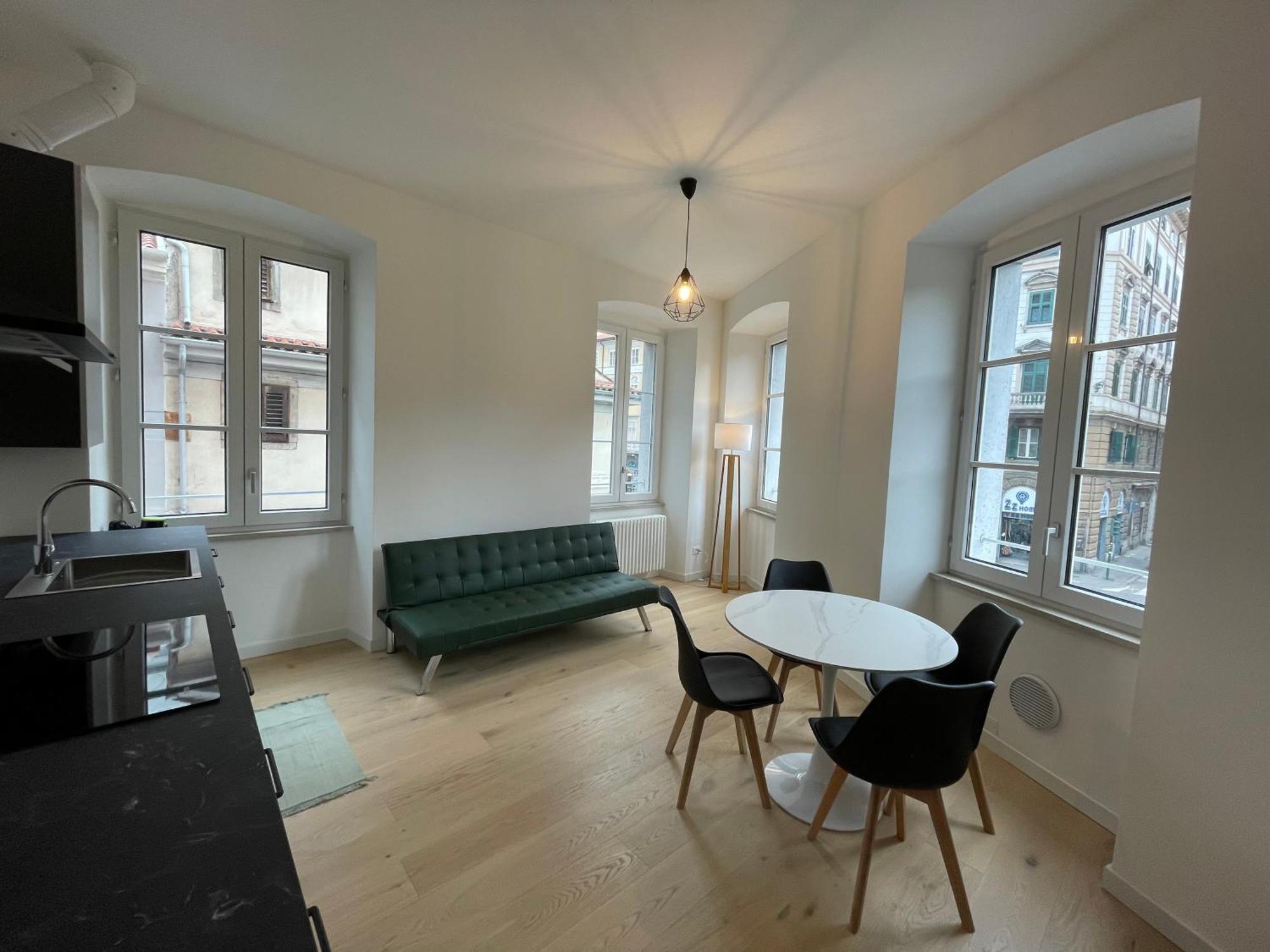 Le Vie Del Vento - Garibaldi Apartment Trieste Ngoại thất bức ảnh