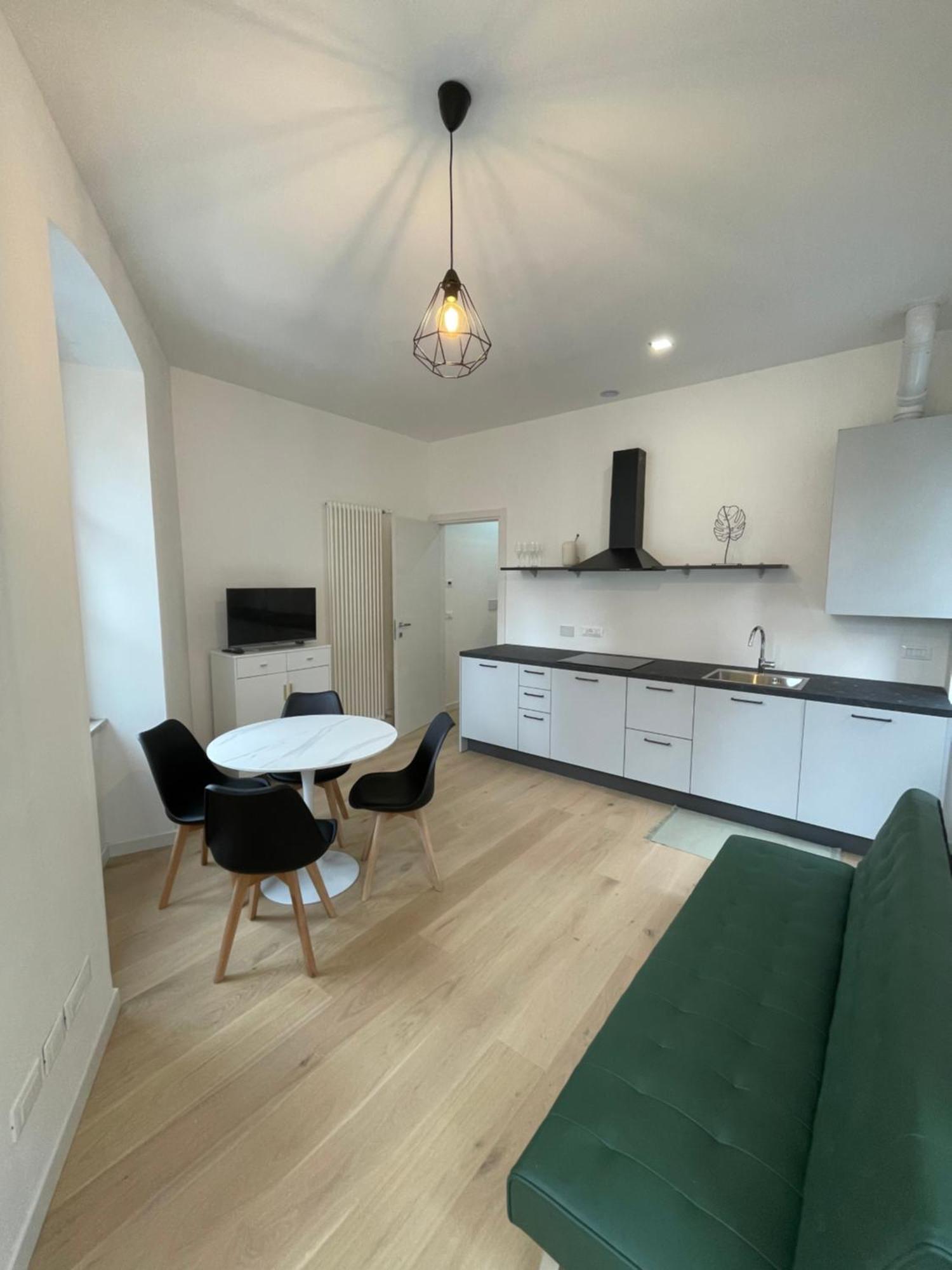 Le Vie Del Vento - Garibaldi Apartment Trieste Ngoại thất bức ảnh