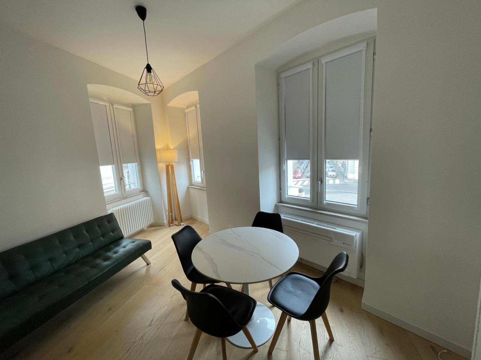 Le Vie Del Vento - Garibaldi Apartment Trieste Ngoại thất bức ảnh